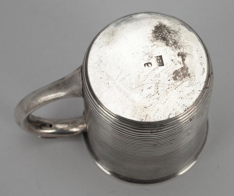 MUGG, silver, S:t Petersburg 1878, Ryssland. Vikt ca 104,7 g.