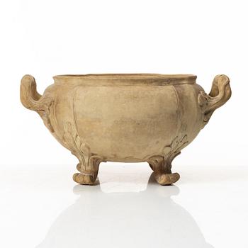 Terrin, oglaserat lergods, rokoko, 1700-tal.