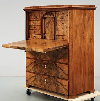 CHIFFONJÉ, nyrenässans, 1800-talets slut.