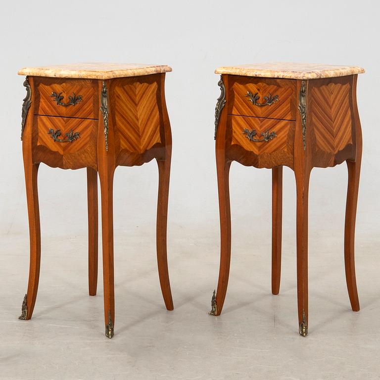 Side tables/Bedside tables, a pair in the Louis XV style, second half of the 20th century.