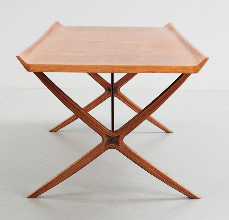 SOFFBORD, Fritz Hansen, Danmark. 1950/60-tal.
