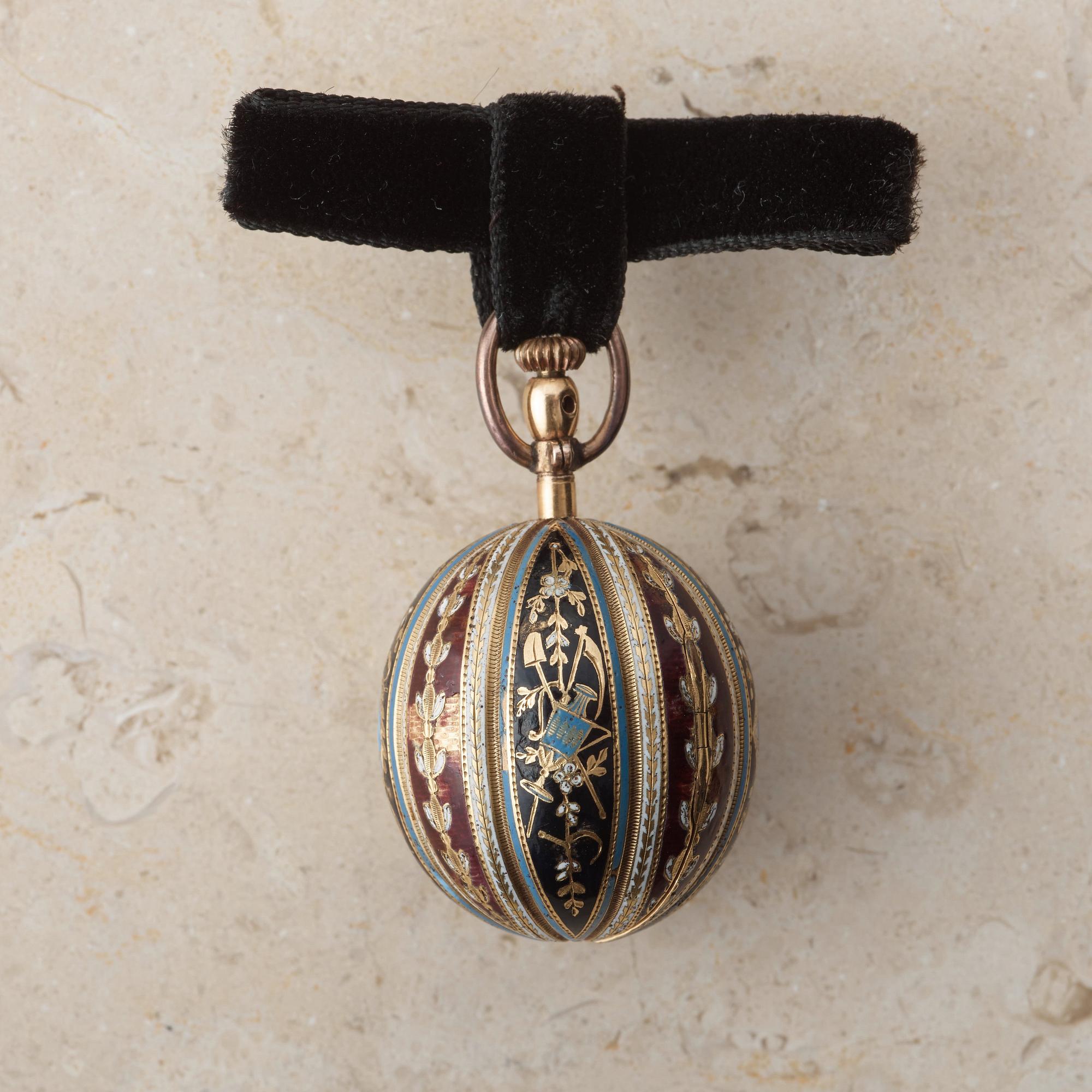 FRES. BORDIER, oval shaped pocket watch, 25 x 28 (43) mm,