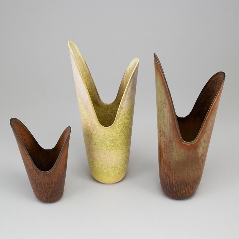 GUNNAR NYLUND, a set of three stoneware vases, Rörstrand, Sweden.
