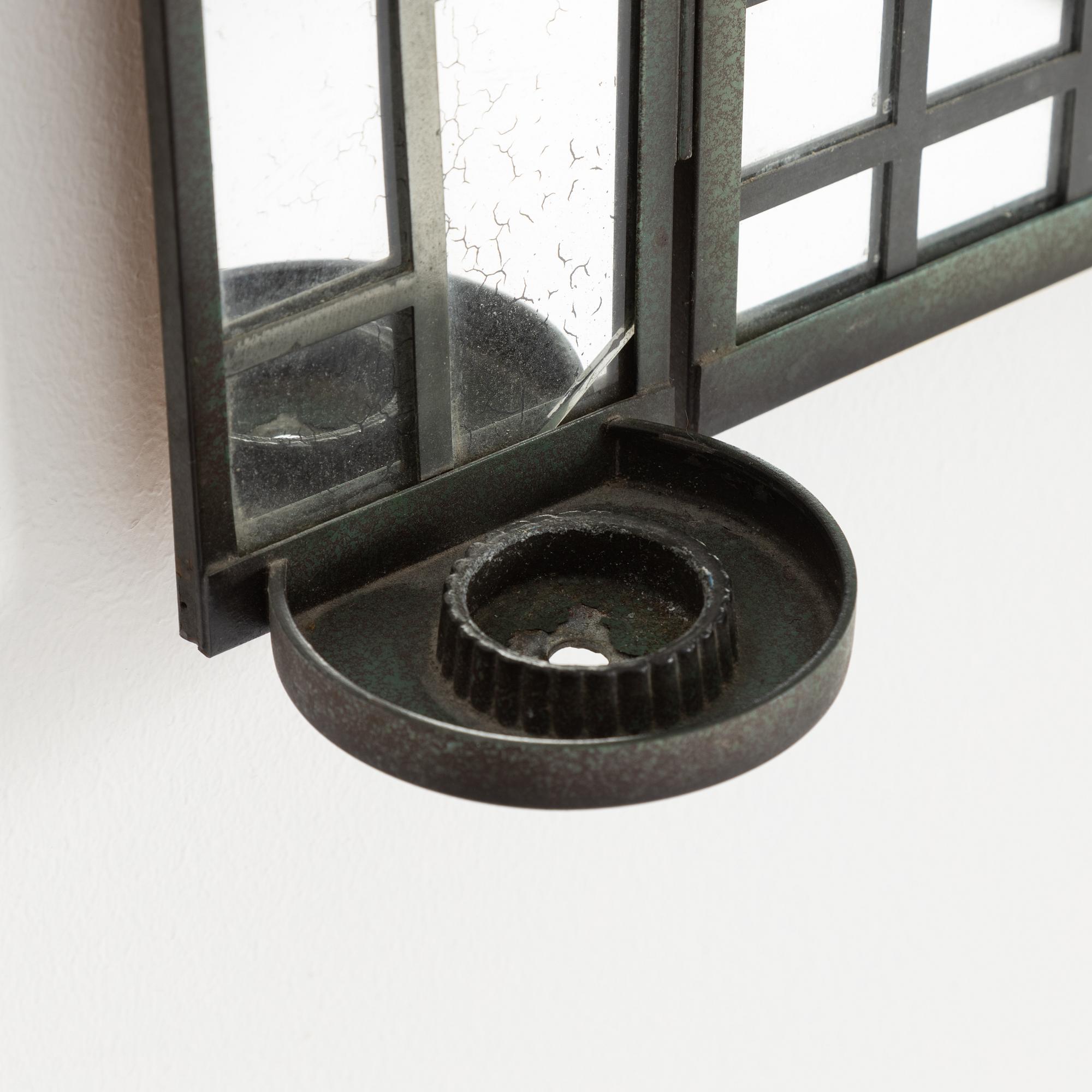 A mirror, first half of the 20th Century.