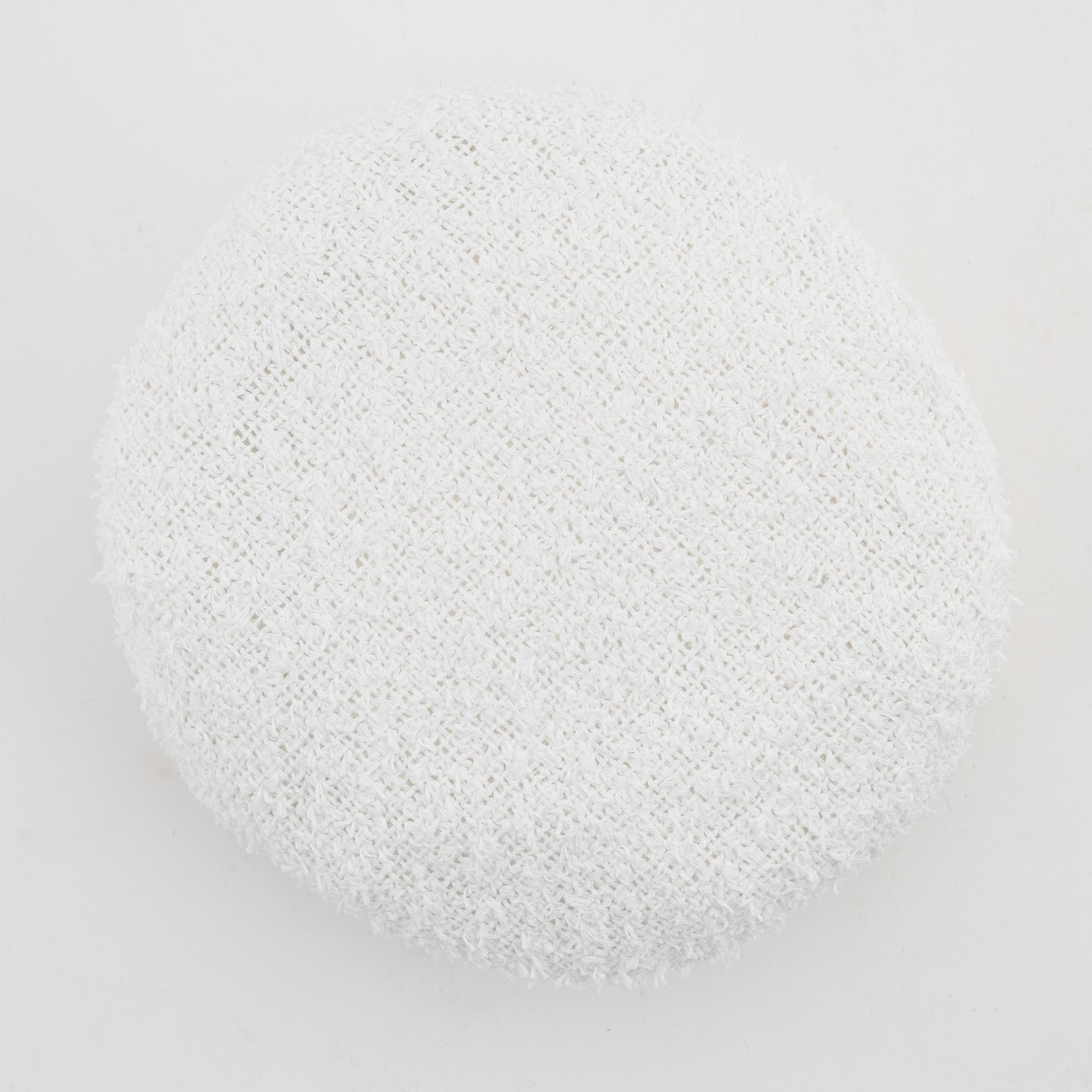 Chanel, a white cotton bouclé beret, size S.