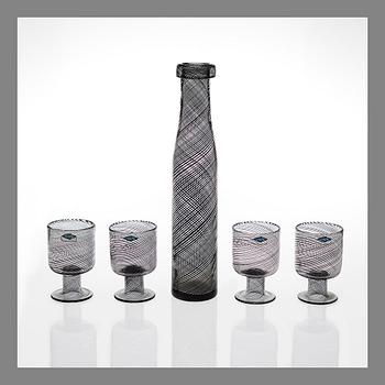 KAJ FRANCK, BOTTLE AND FOUR GOBLETS. Signed K. Franck, Nuutajärvi Notsjö -63/64.