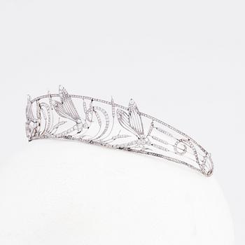 An important Boucheron dragonfly tiara, 1909, platinum set with diamonds.