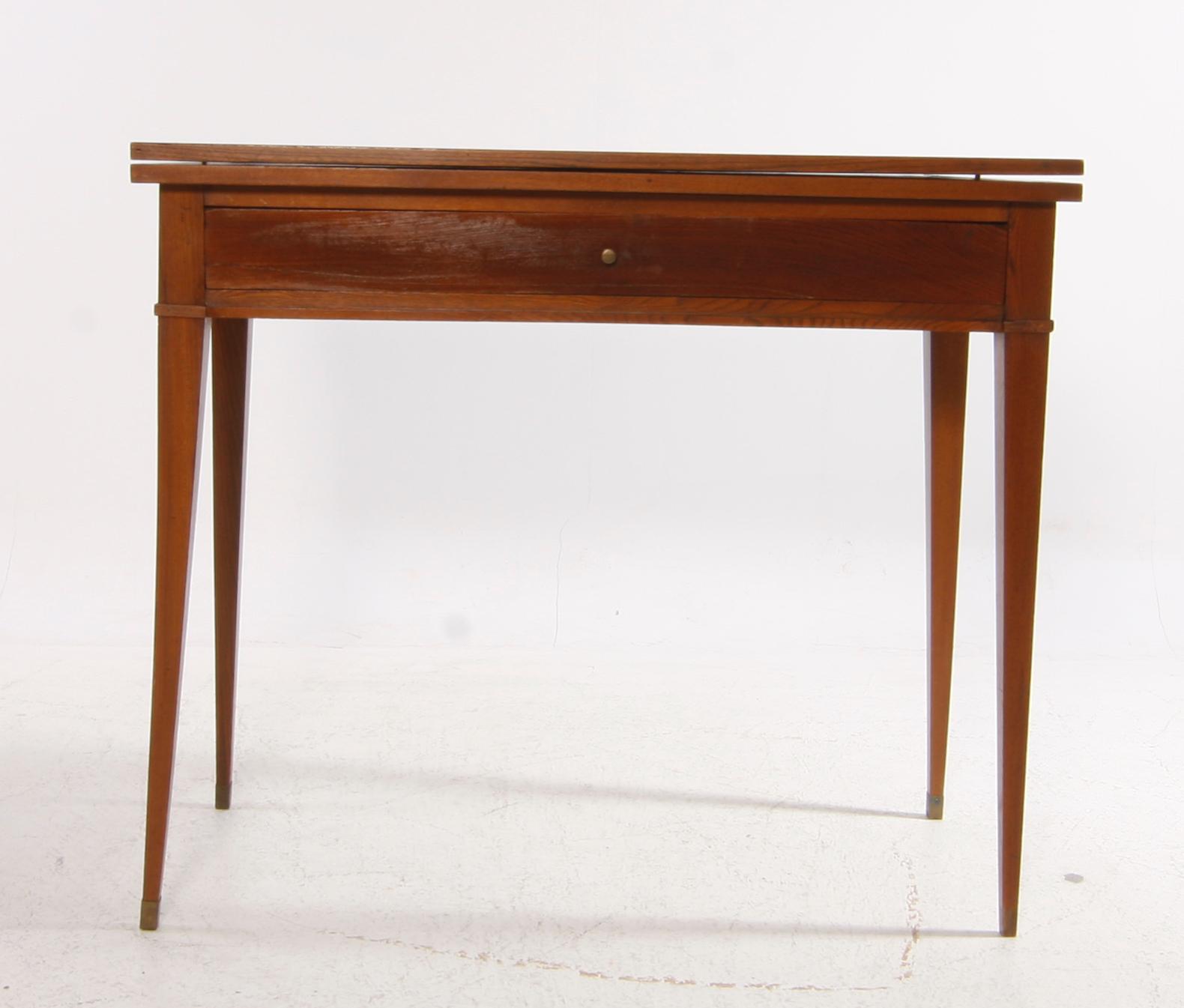SPELBORD. 1800-tal.