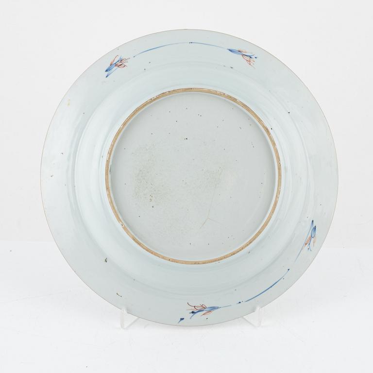 A Chinese Imariverte dish, ealry 20th Century.