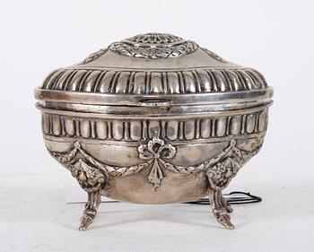 SOCKERSKÅL, silver, ca 300 gram, gustaviansk stil.