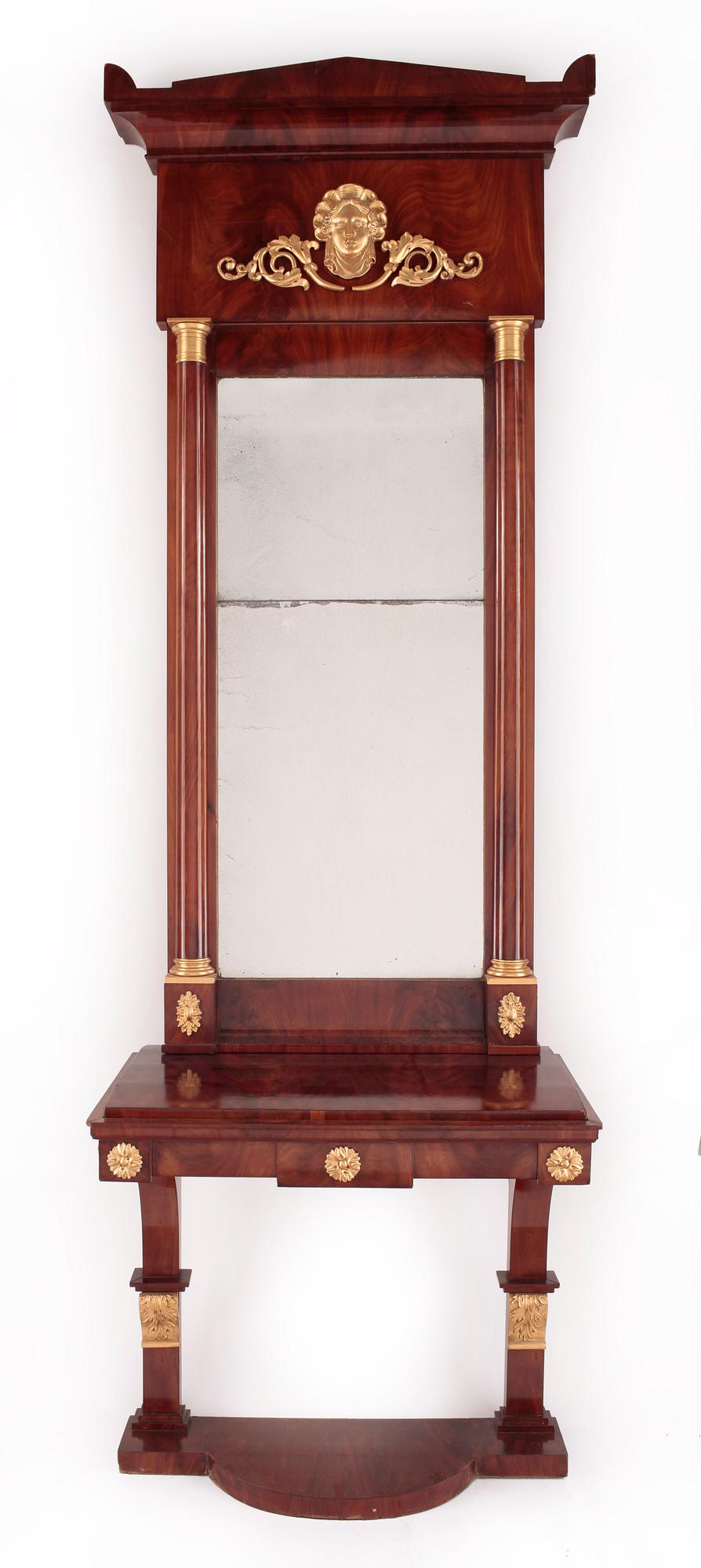 SPEGEL med KONSOLBORD, Karl-Johan, 1800-talets första hälft.