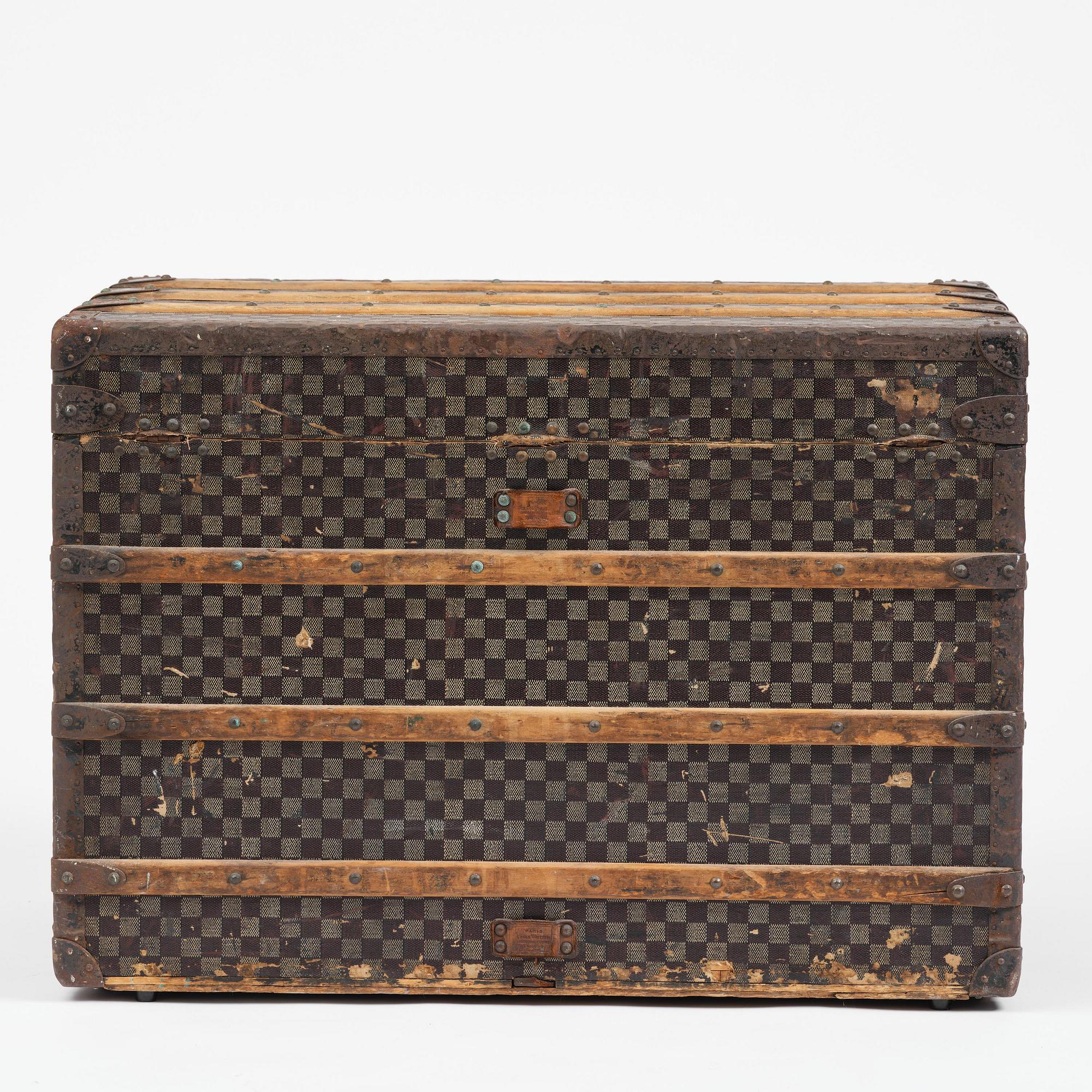 Louis Vuitton suitcase, late 19th century.