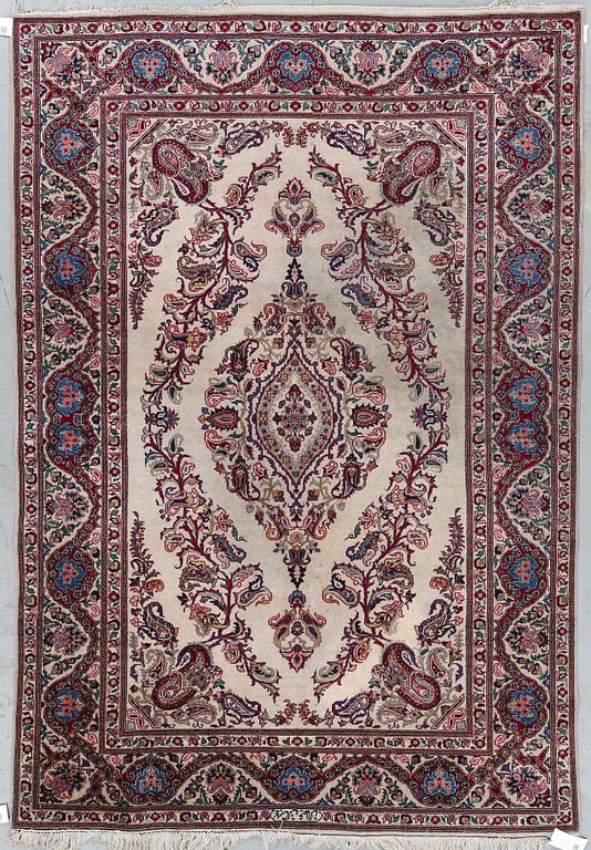 MATTA, semiantik Keshan. Ca 213 x 146 cm.