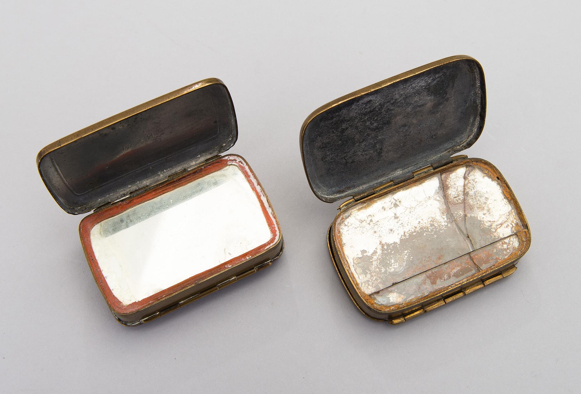 Ten 19th century snuff boxes, one from the 18th century. Sweden, Finland, Holland.