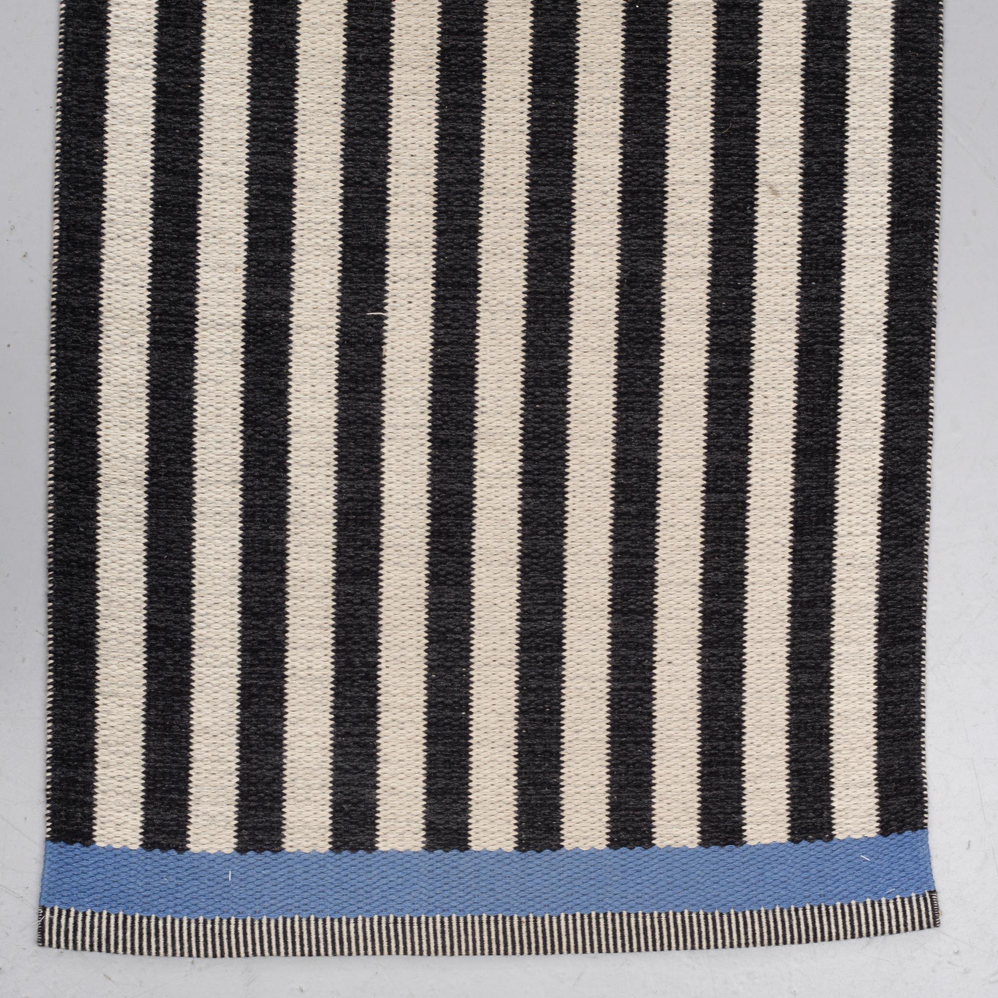 GALLERIMATTA, maskinvävd, "Arkad long stripe",  Gunilla Lagerhem-Ullberg , Kasthall, ca 424 x 80 cm.