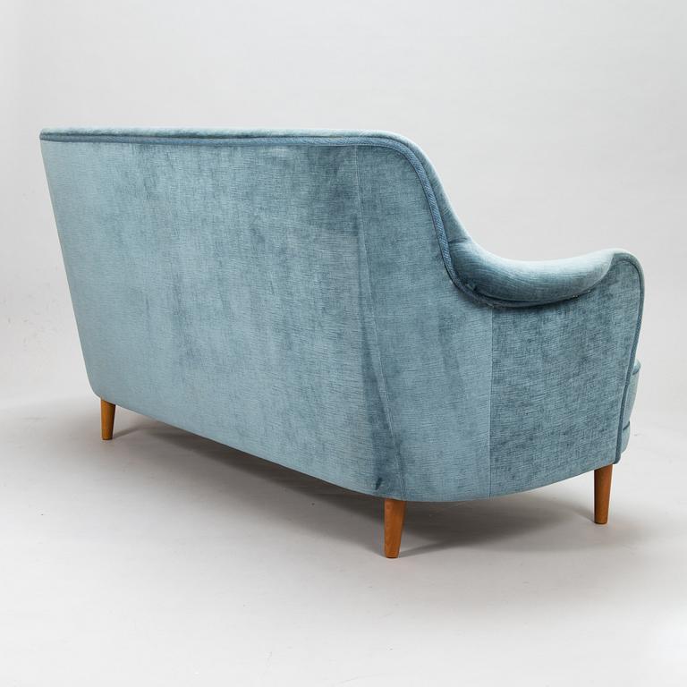 Carl Malmsten, A 'Samsas' sofa, AB O.H. Sjögren, Tranås, Sweden.