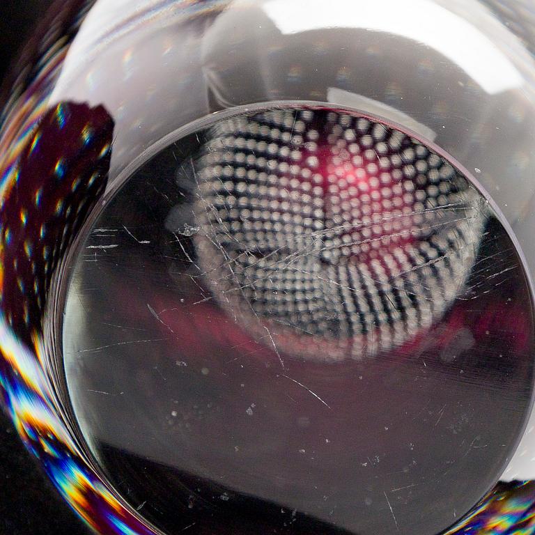 Gunnel Nyman, A glass vase, signed G. Nyman Nuutajärvi Notsjö.