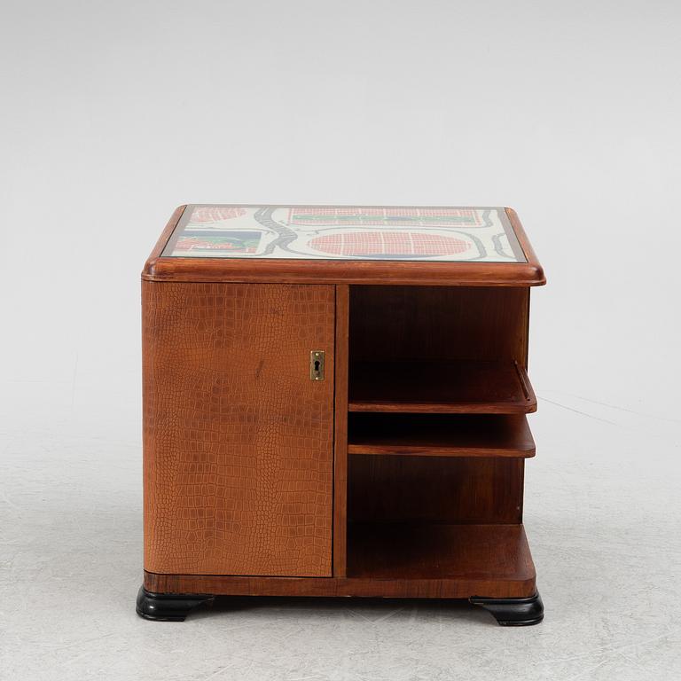 Side table, first half of the 20th century.