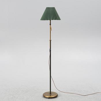 Harald Notini, golvlampa, modell "15597", Arvid Böhlmarks Lampfabrik, Stockholm, 1950-tal.