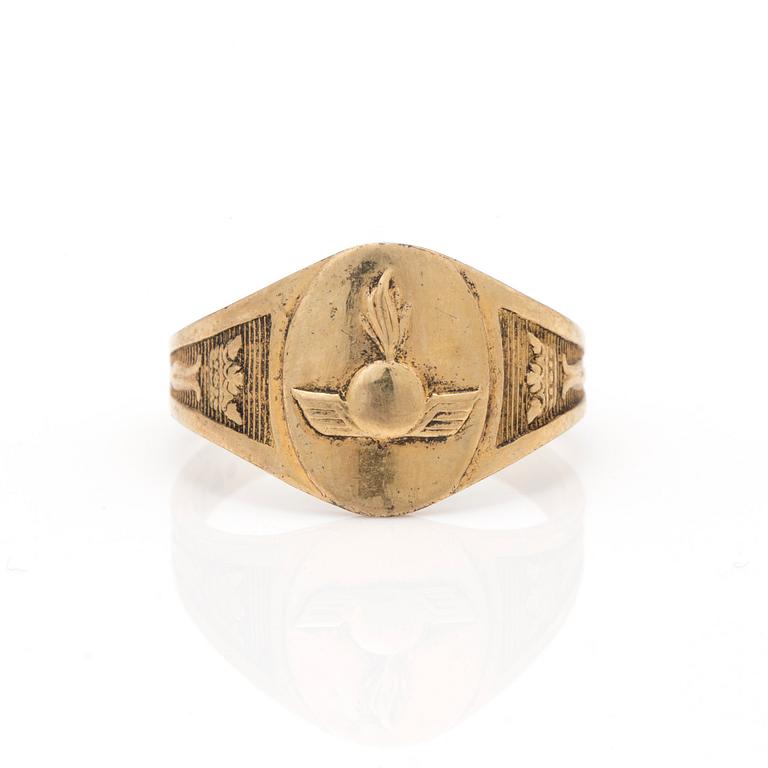 VAPENRING, med artilleri symbol, förgyllt silver.