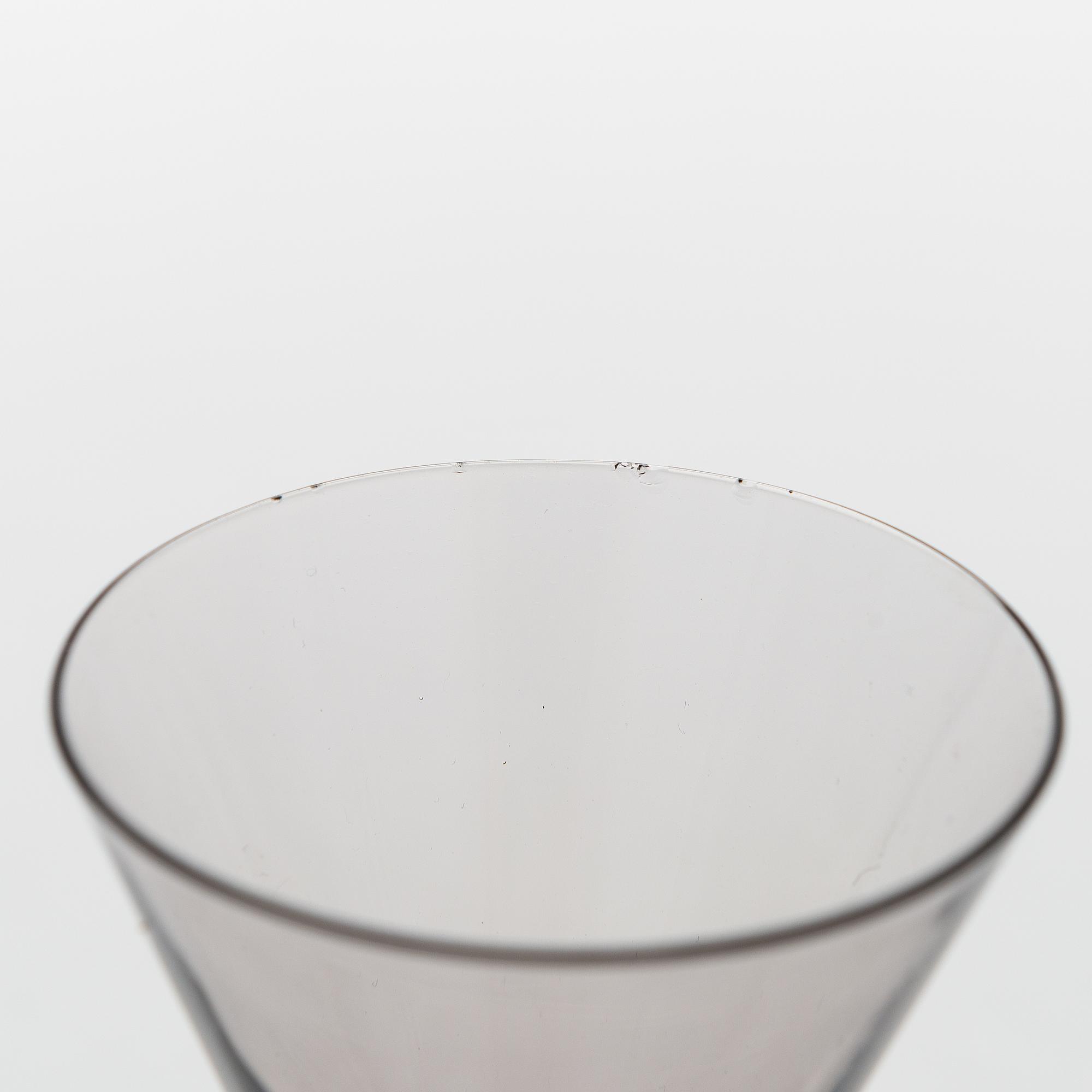 Tyra Lundgren, a set of 33 glasses, Riihimäen Lasi, first half of the 20th century.