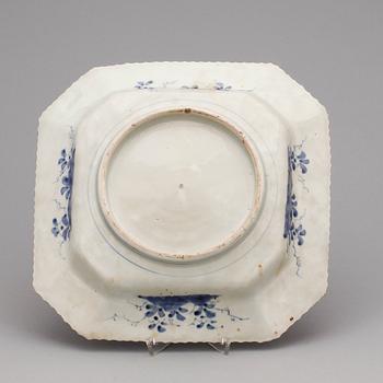 FAT, ett par snarlika, imari, Japan, 1800-talets slut.