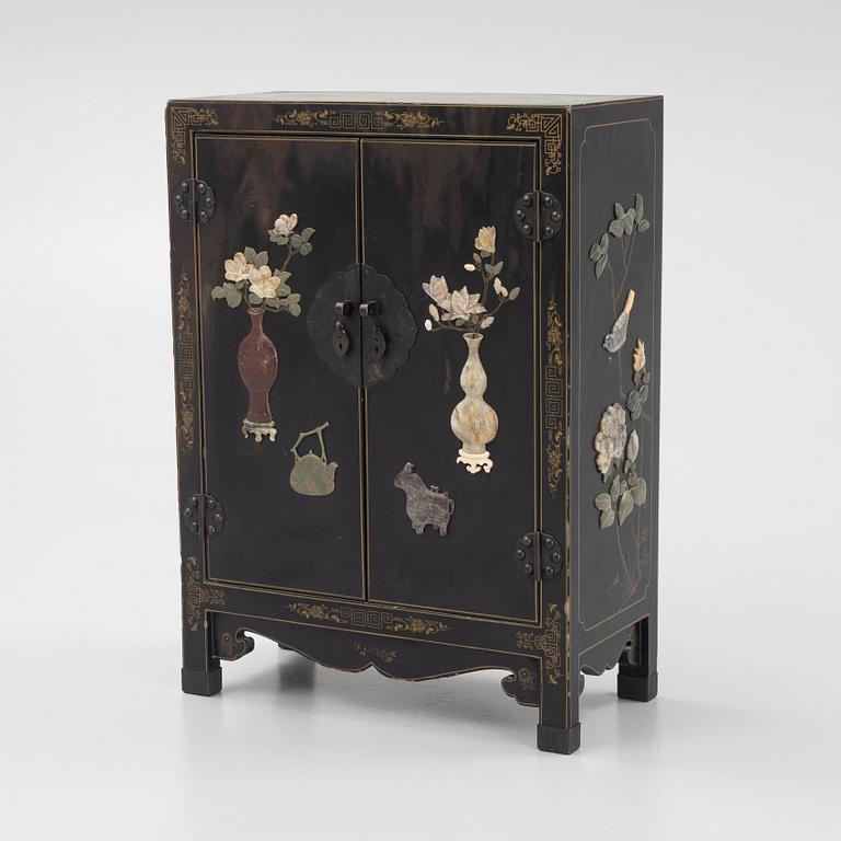 Skåp, Kina, 1900-tal.