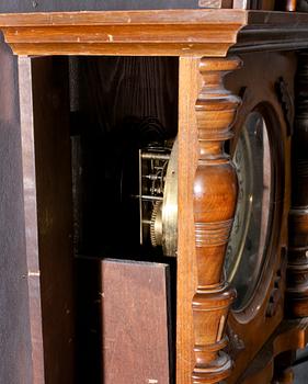 HERRGÅRDSUR, nyrenässans, omkring 1900.