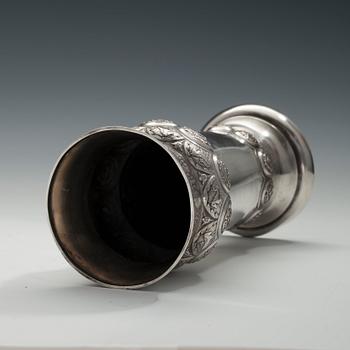 A VASE, 84 silver Morozov St. Petersburg 1907-17. Height 21,5 cm. Weight 454 g.