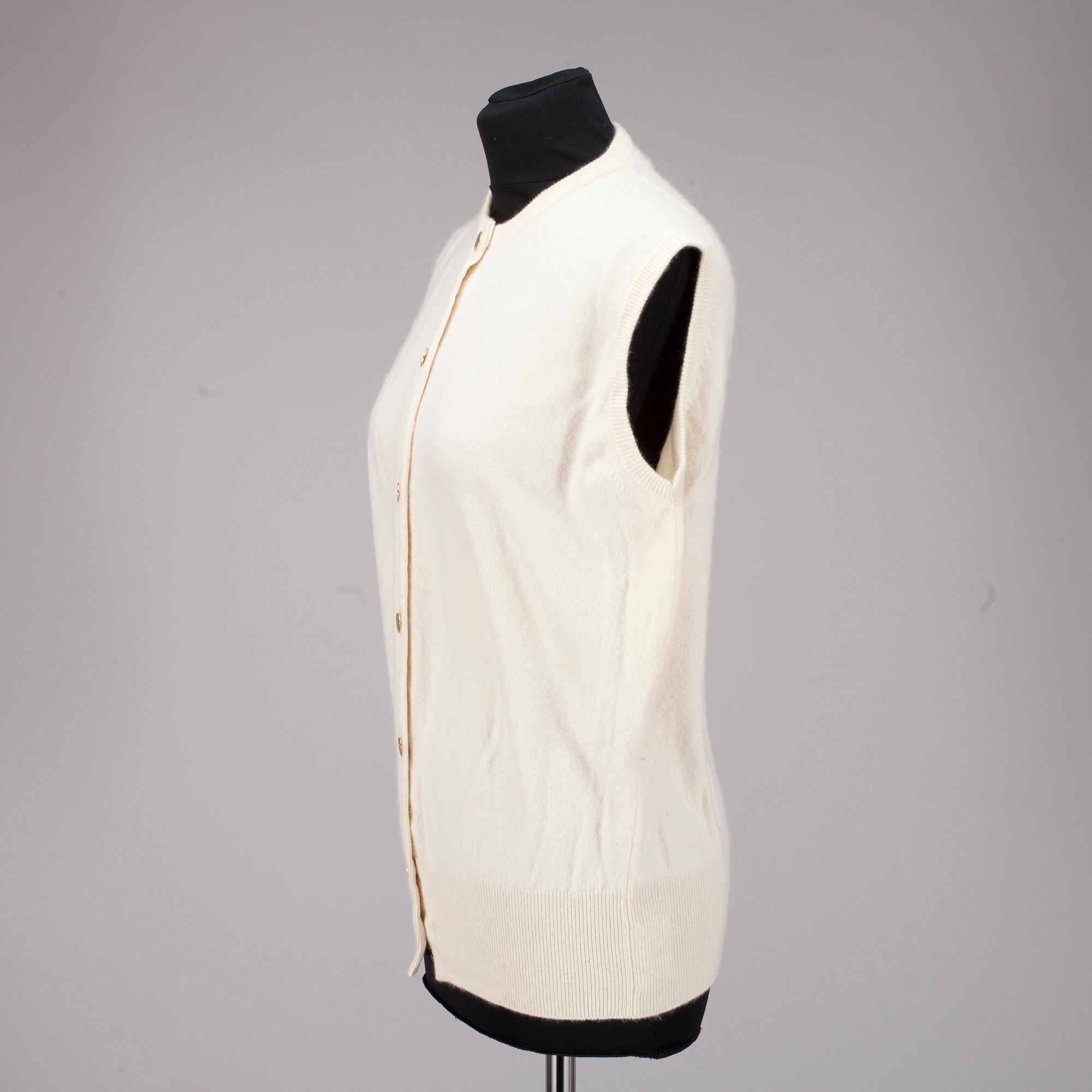 VÄST, Yves Saint Laurent.