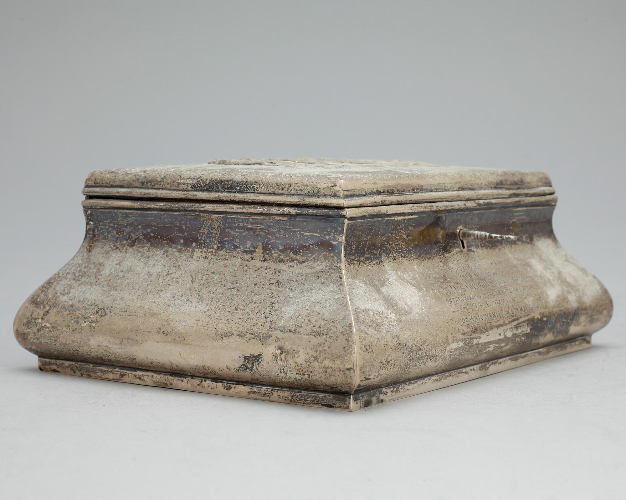 SKRIN, silver, William Comyns & Sons Ltd, London 1907.