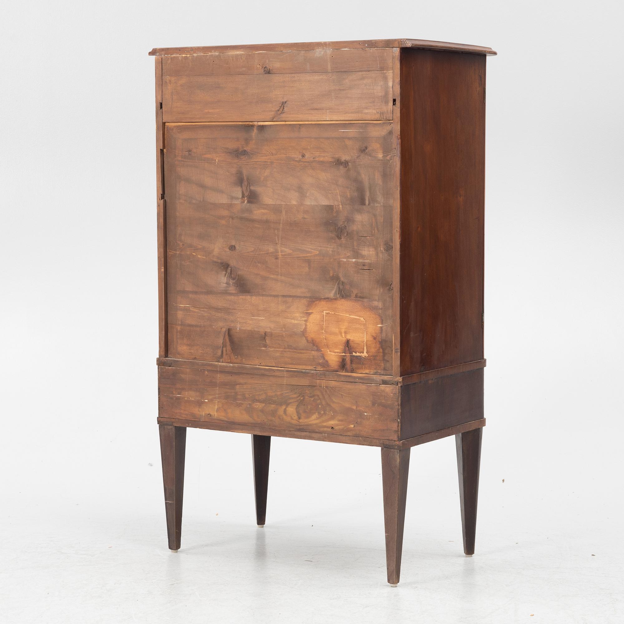 A cabinet, early 20th century.