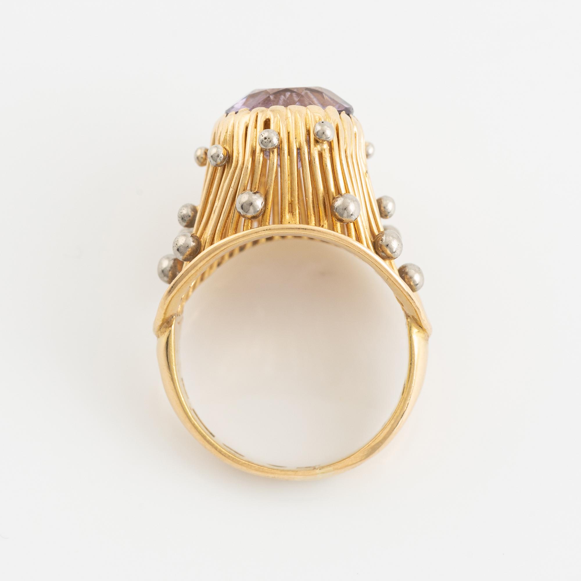 Stigbert, gold ring with amethyst, 50's.