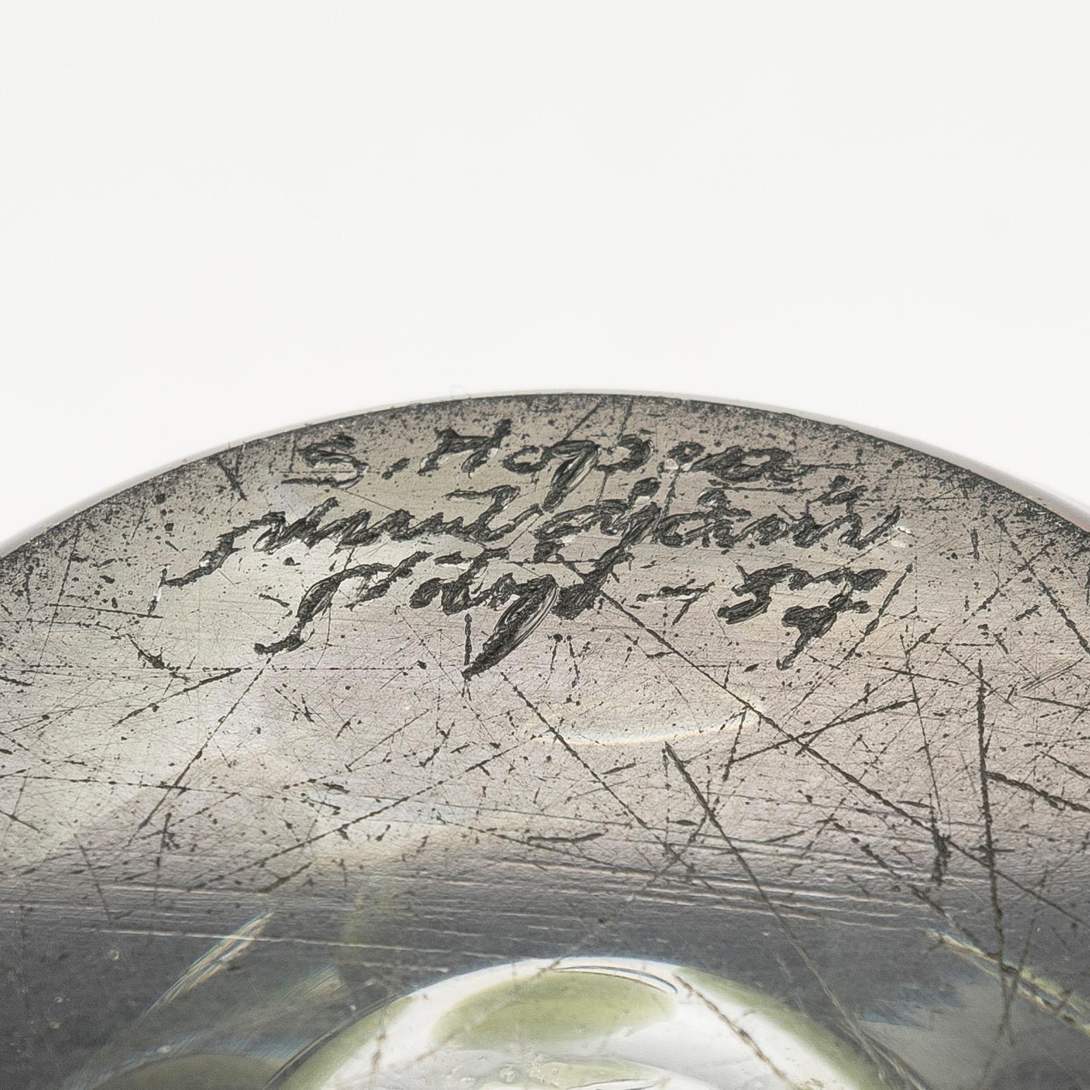 Saara Hopea, maljakko, "Panther", signeerattu S. Hopea Nuutajärvi Notsjö -57.