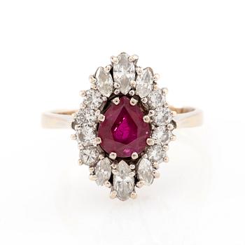 Ring 18K white gold with a ruby and diamonds.