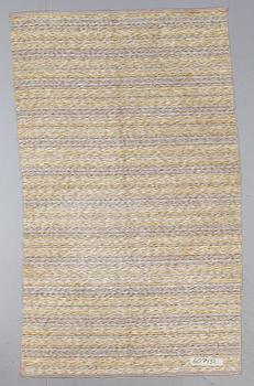 MATTA, dubbelvävd. Ca 248 x 148 cm.