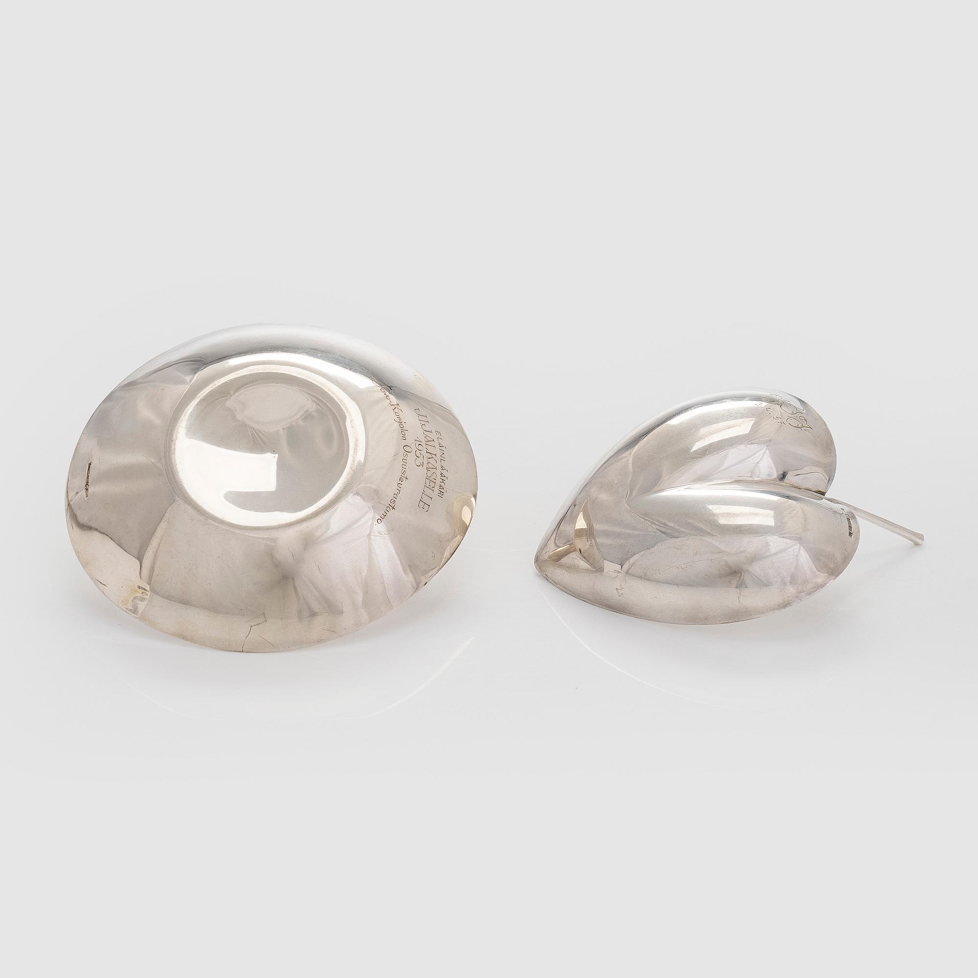 Tapio Wirkkala, a silver bowl and candlestick, Kultakeskus, Hämeenlinna 1956, and Hopeatehdas Helsinki 1952.