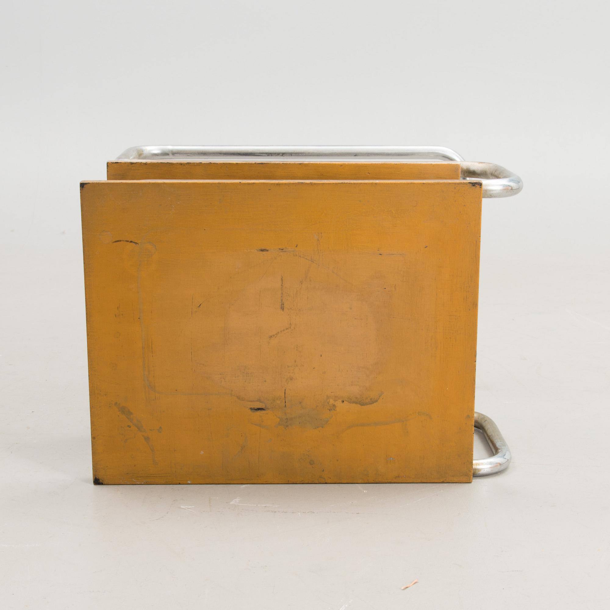 A 1930s table for Helsingin Uusi Rautasänkytehdas J. Merivaara.