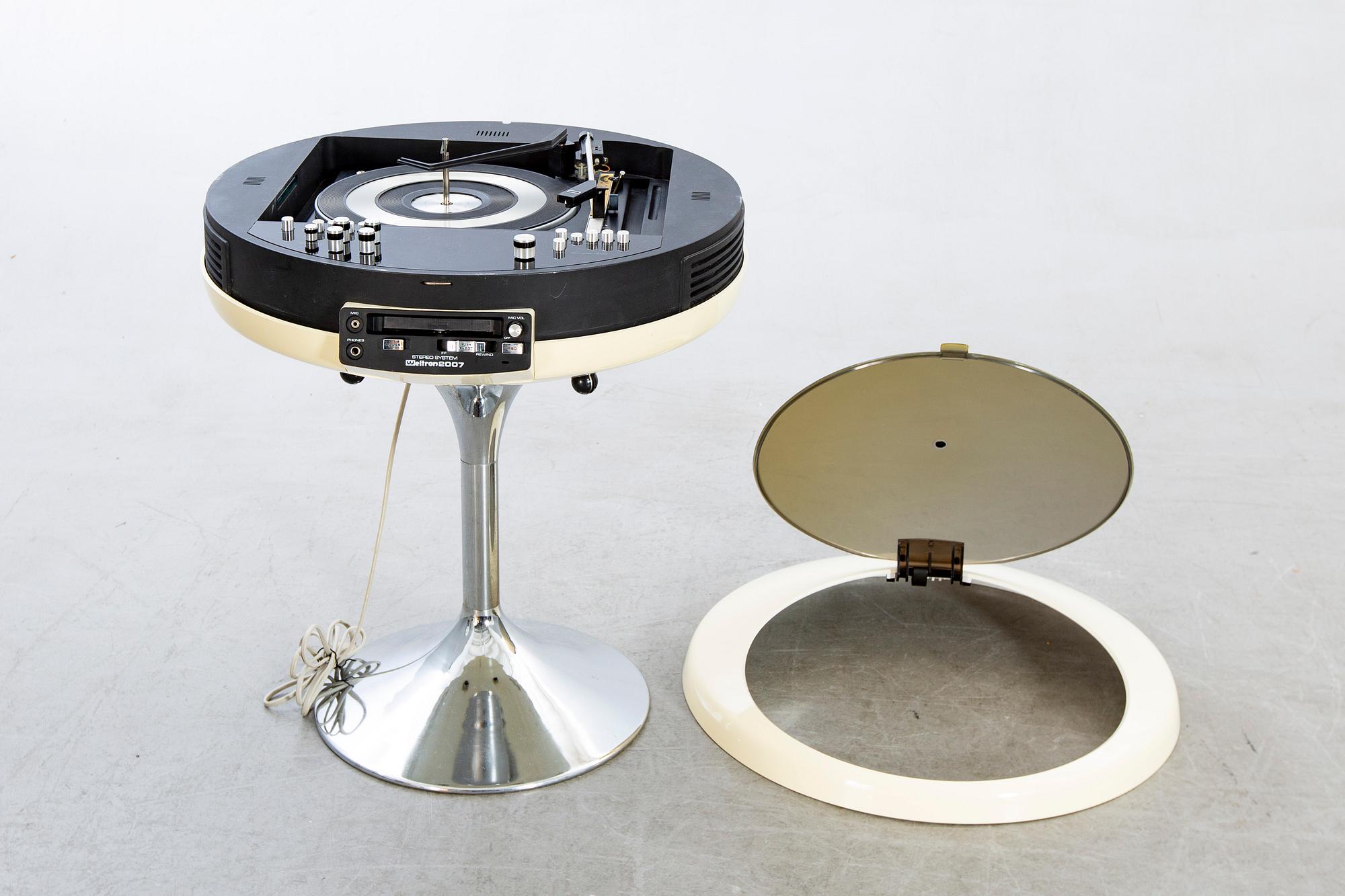 Weltron, 2007 A stereo system, circa 1972.