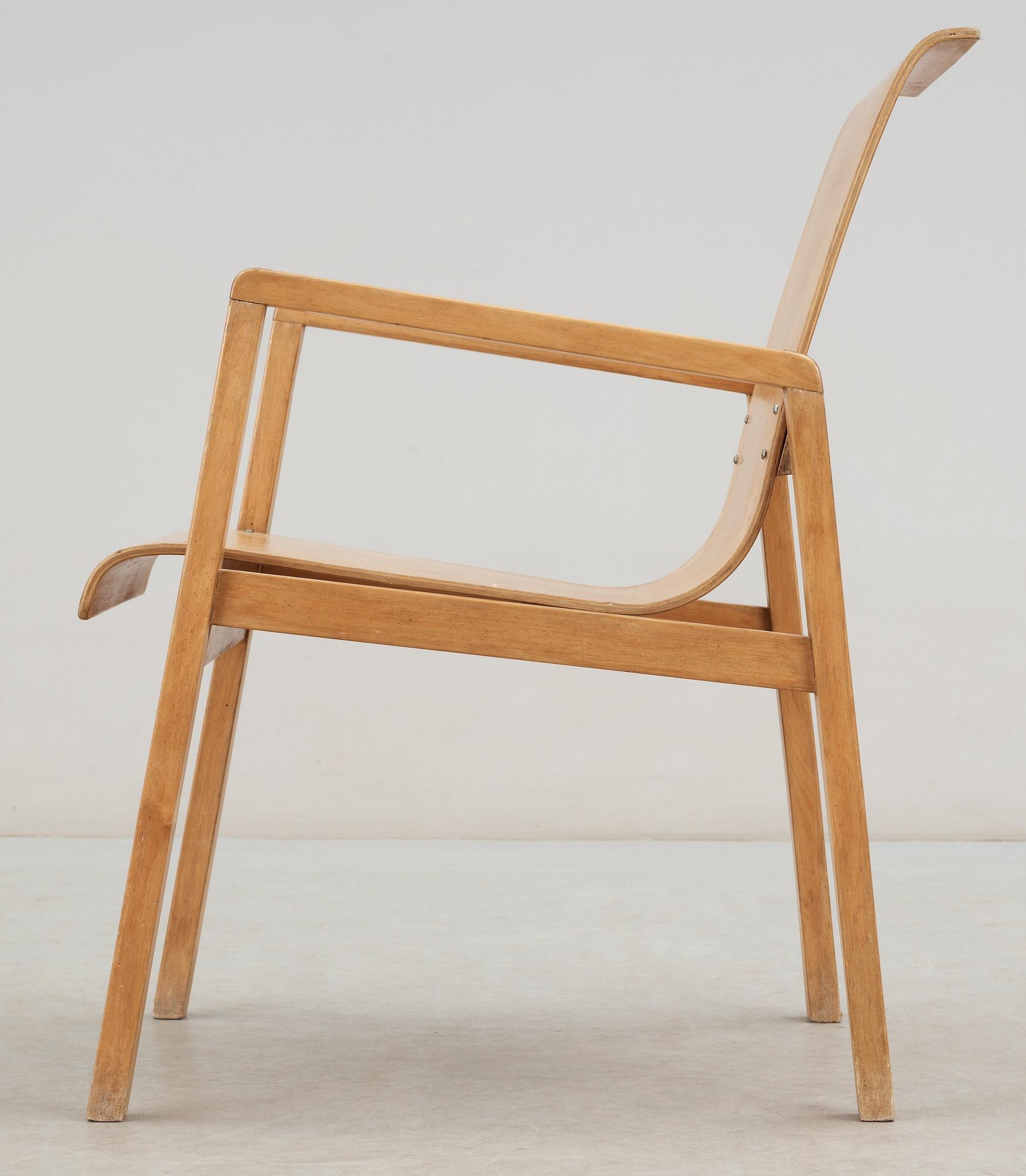 An Alvar AAlto birch plywood armchair, model 51, Huoneakalu-ja Rakennustyötehdas Oy, Artek, Finland.