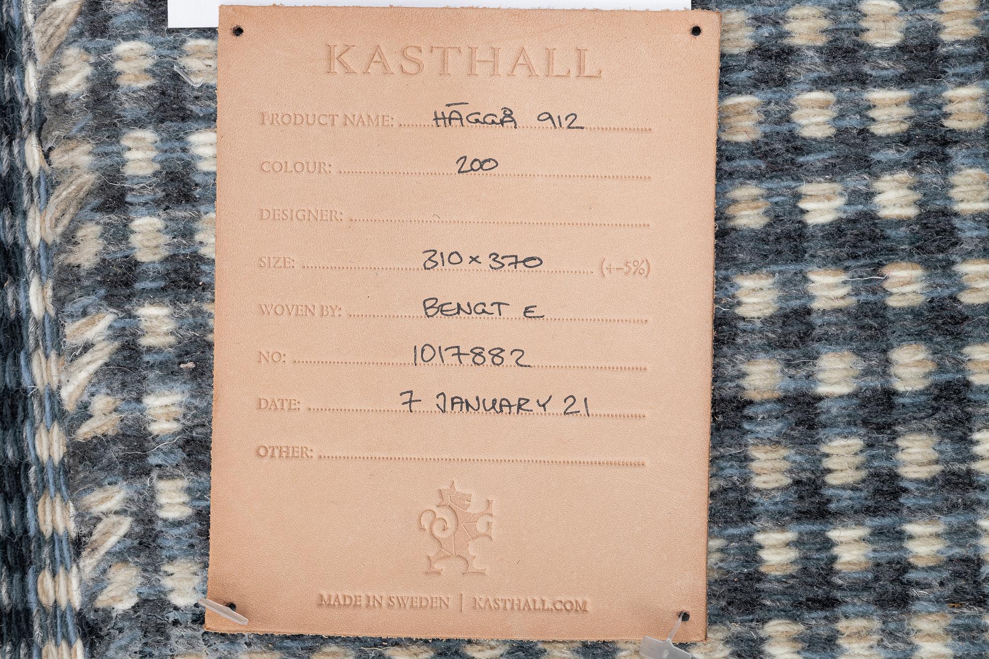 Gunilla Lagerhem Ullberg, a flat-woven 'Häggå' carpet, Kasthall, 2021, ac. 370 x 310 cm.