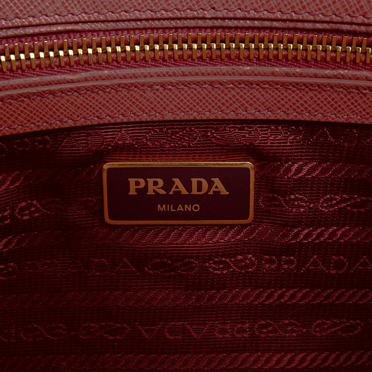 Prada, A 'Galleria Saffiano' Bag.