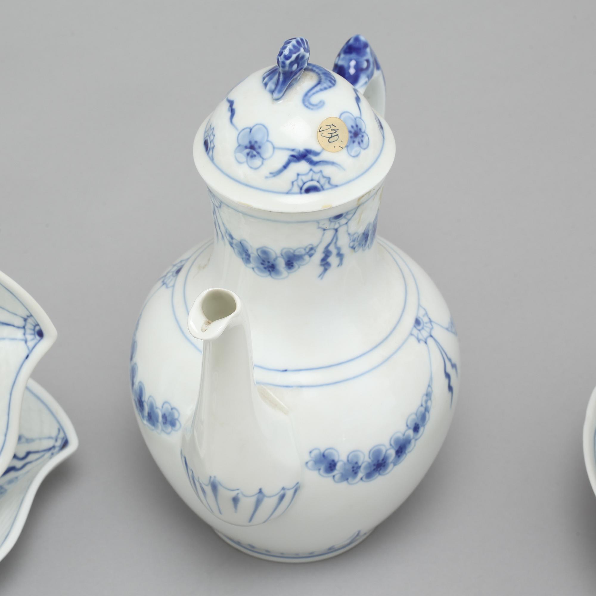 A set of porcelain tableware of 8 pcs, "Empire" by Bing & Gröndahl, Denmark.