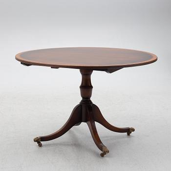 Fällbord/matbord, England, 1900-talets mitt.