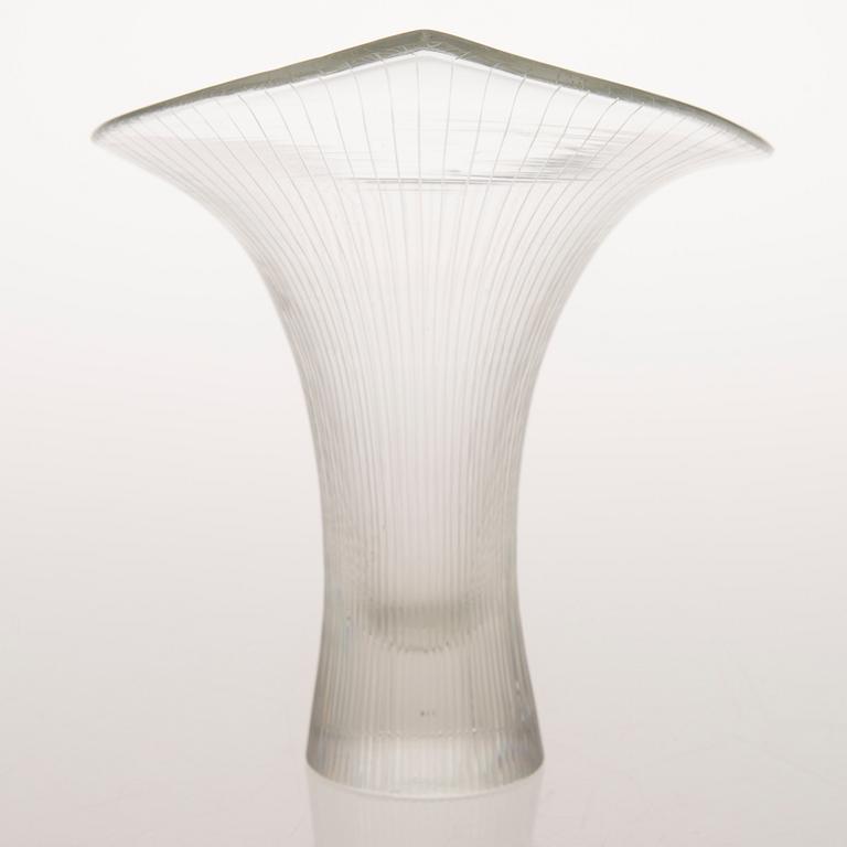 Tapio Wirkkala, A KANTARELLI GLASS VASE, signed Tapio Wirkkala Iittala -54.