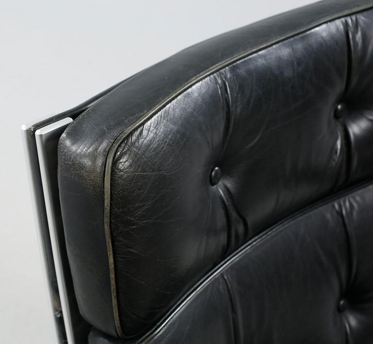 A 1970/80s office chair by Karl Erik Ekselius.