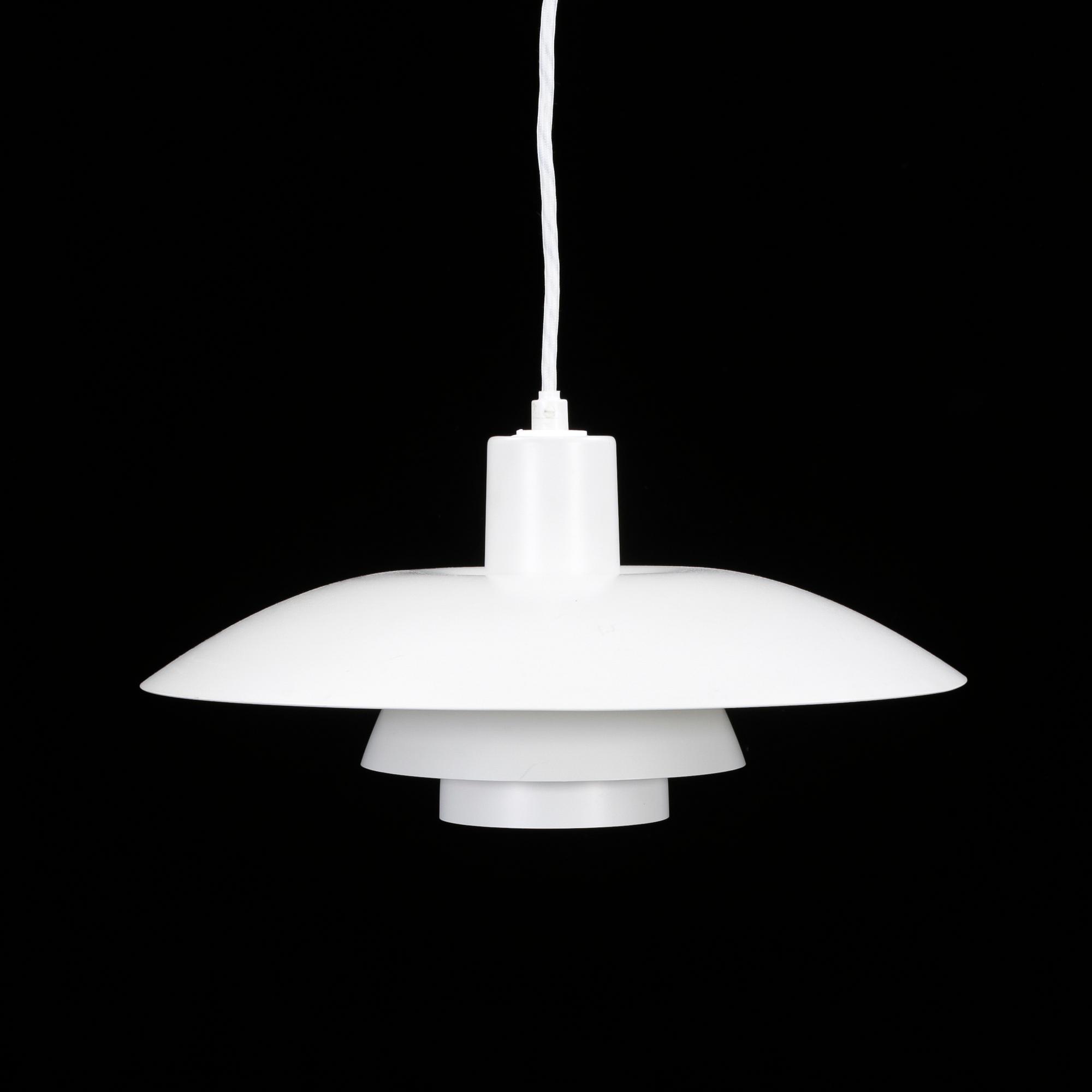 TAKLAMPA, "PH 4/3", Poul Henningsen för Louis Poulsen, Danmark, 1900-talets andra hälft.