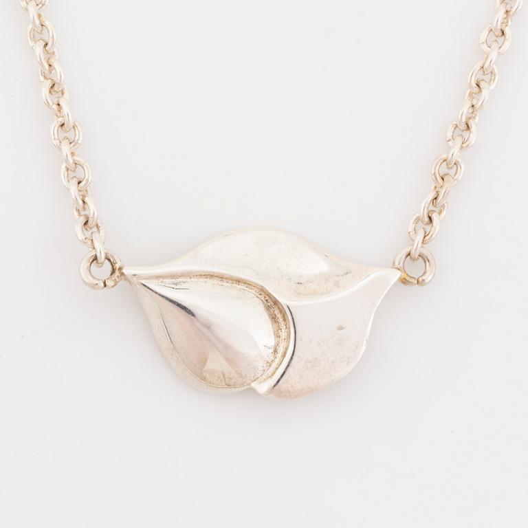 Rolf Karlsson, silver necklace.