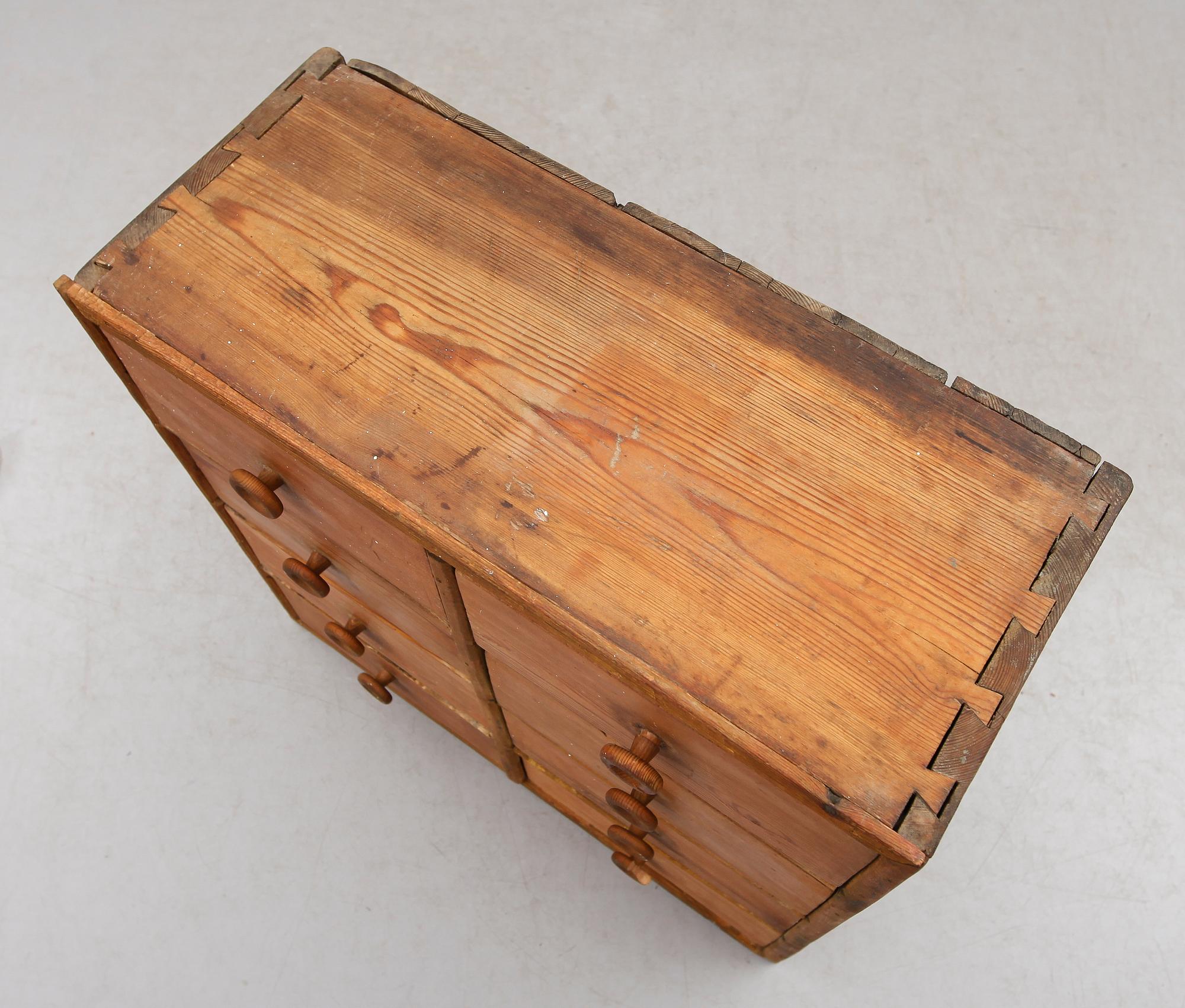 LÅDFACK, 1800-talets andra hälft.