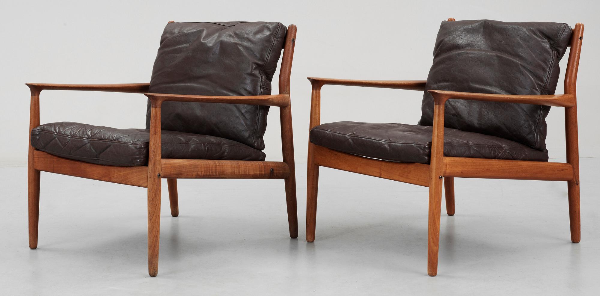 FÅTÖLJER, ett par. 1960/70-tal.